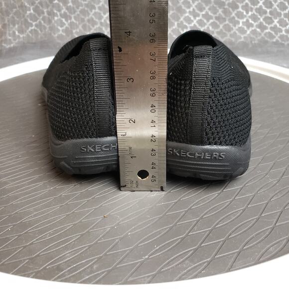 Skechers Reggae Loafers Womens 9.5 Black Slipon Scalloped Knit Casual Streetwear - Picture 7 of 10